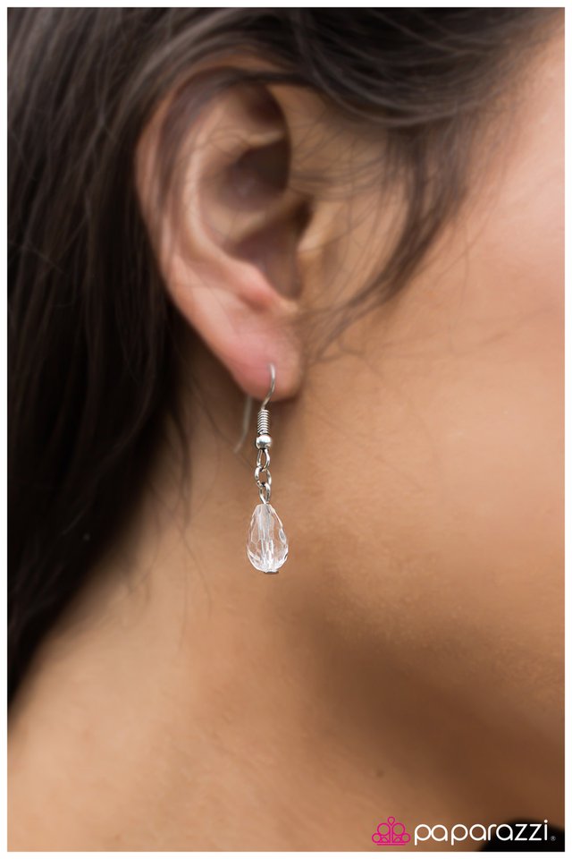 Paparazzi ♥ Timelessly Timeless - White ♥ Lanyard