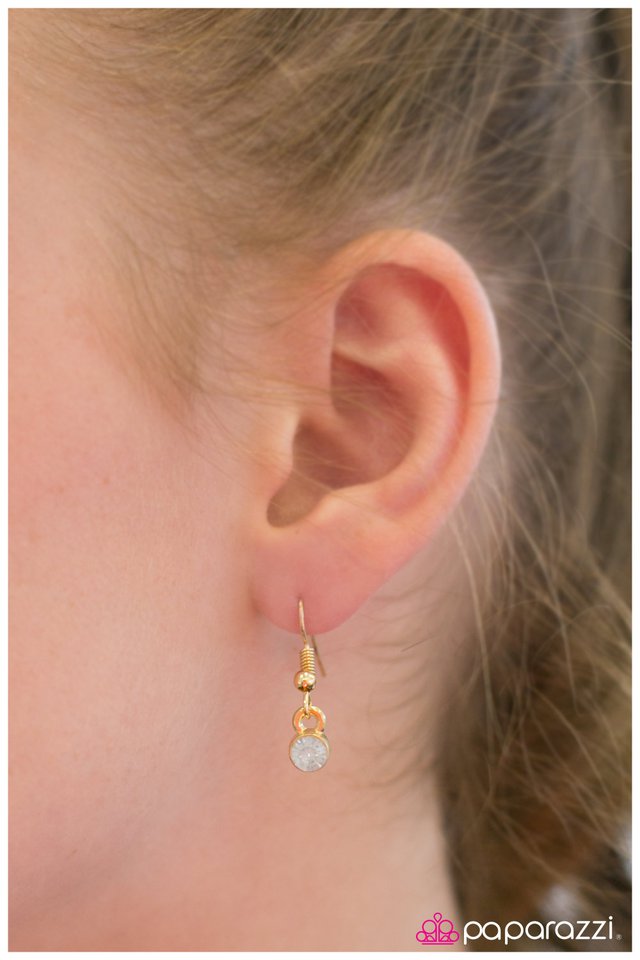 Paparazzi ♥ Good Fortune - Gold ♥ Necklace