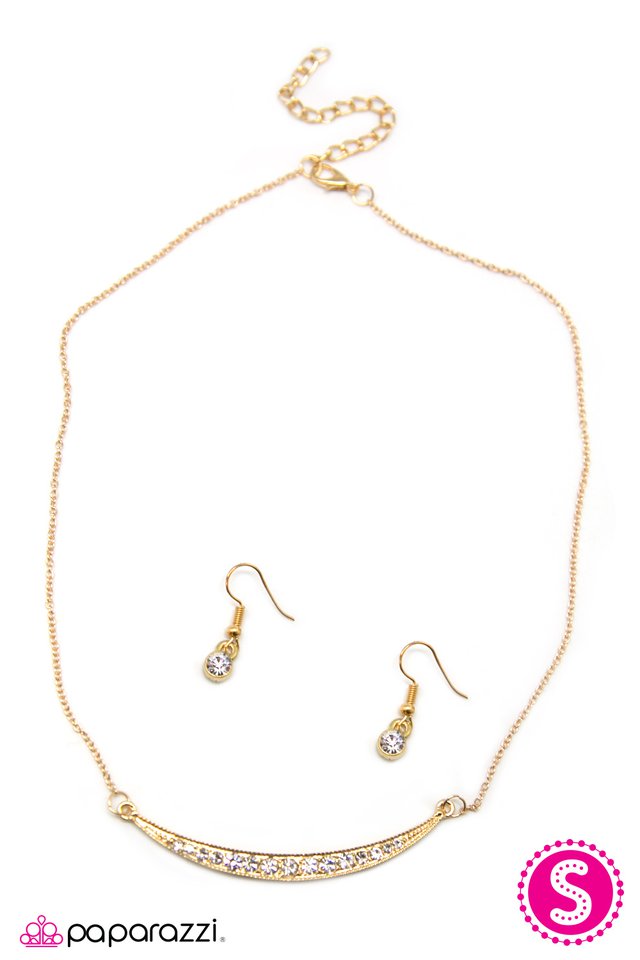 Paparazzi ♥ Good Fortune - Gold ♥ Necklace