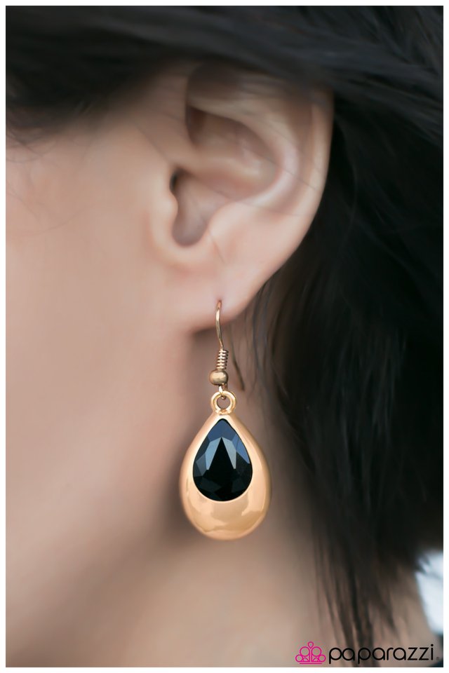 glowing-with-beauty-gold-p5re-gdbk-039xx
