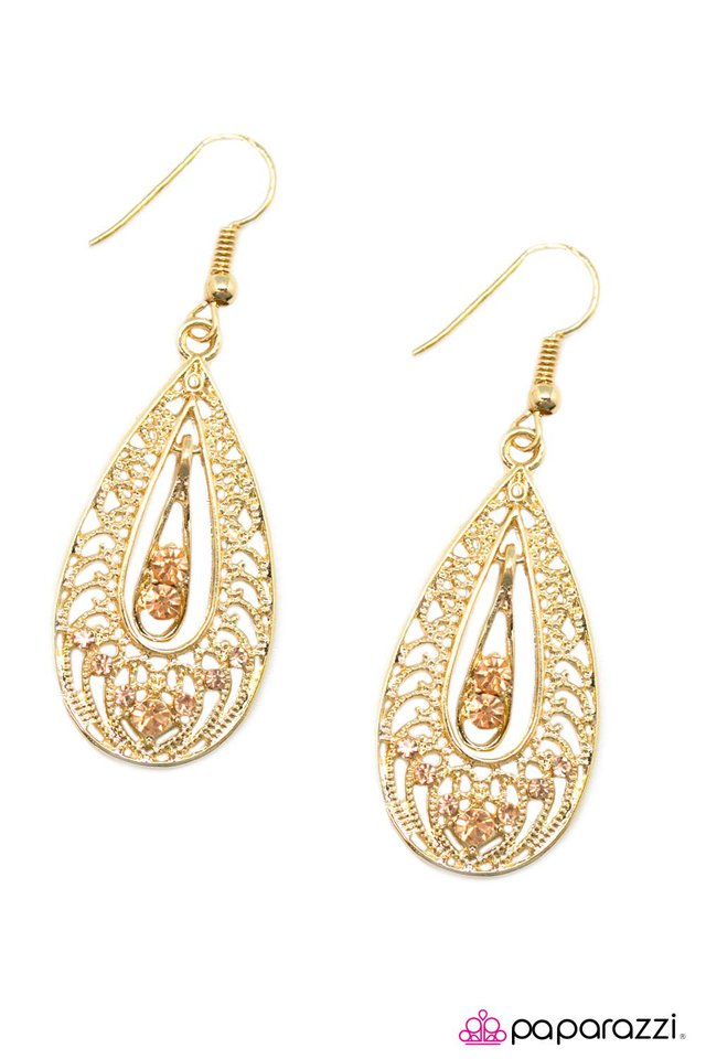 Paparazzi ♥ Who Needs Glass Slippers? - Gold ♥ Earrings