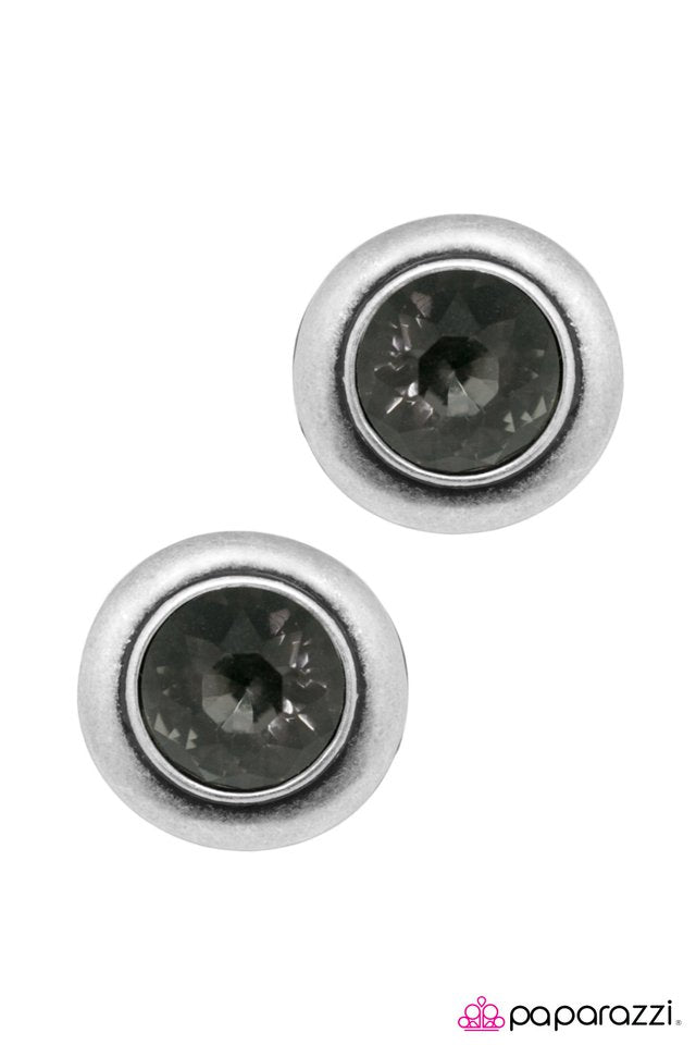 Paparazzi ♥ Going POST-al - Silver ♥ Post Earrings