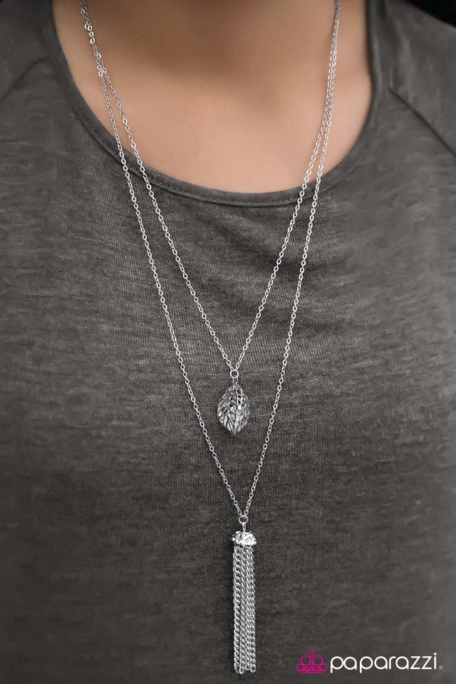 leafy-leisure-silver-p2wh-wtxx-102xx