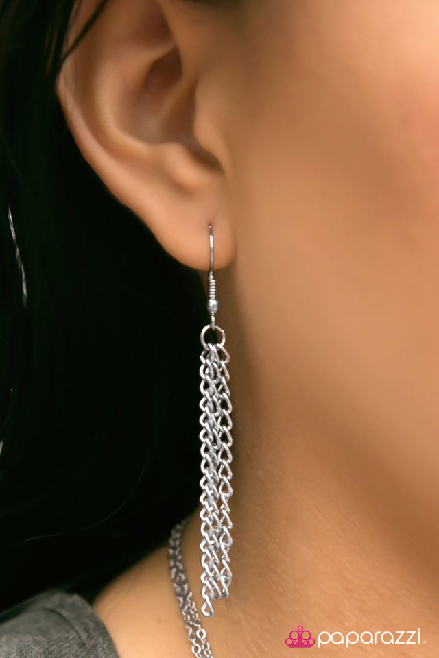 Paparazzi ♥ Leafy Leisure - Silver ♥ Necklace