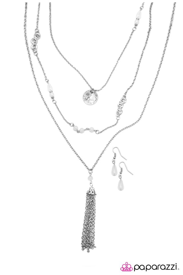 Paparazzi ♥ Best Wishes - White ♥ Necklace