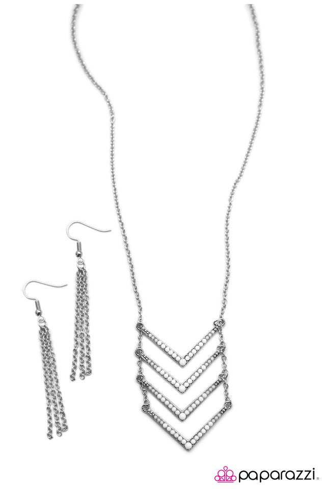 Paparazzi ♥ Make Your Point - White ♥ Necklace