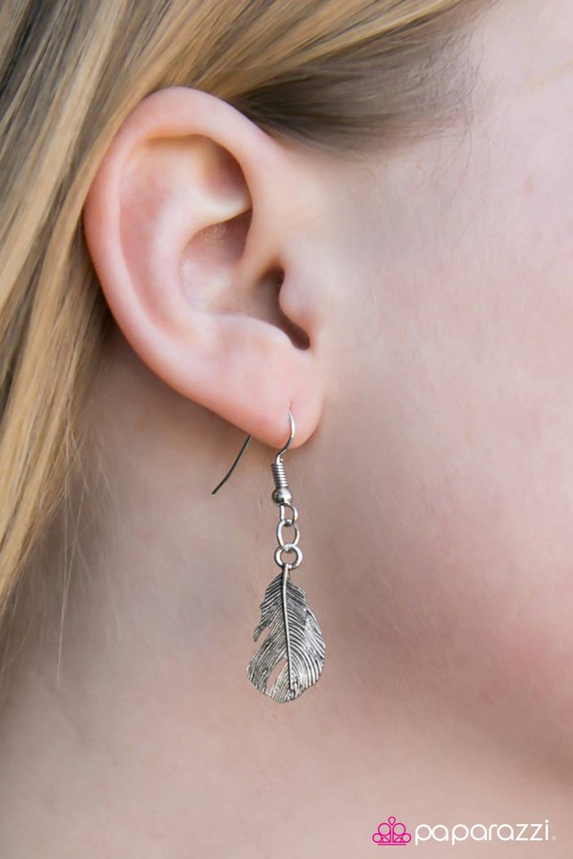 Paparazzi ♥ If I Had Wings - Silver ♥ Necklace