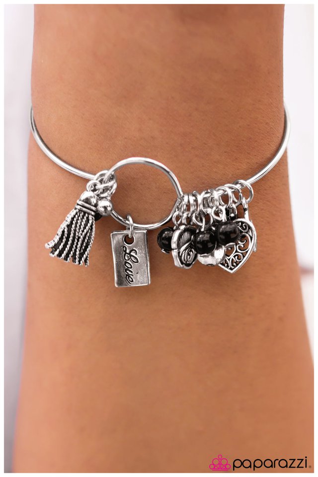 wherefore-art-thou,-romeo-black-p9se-bkxx-044xx