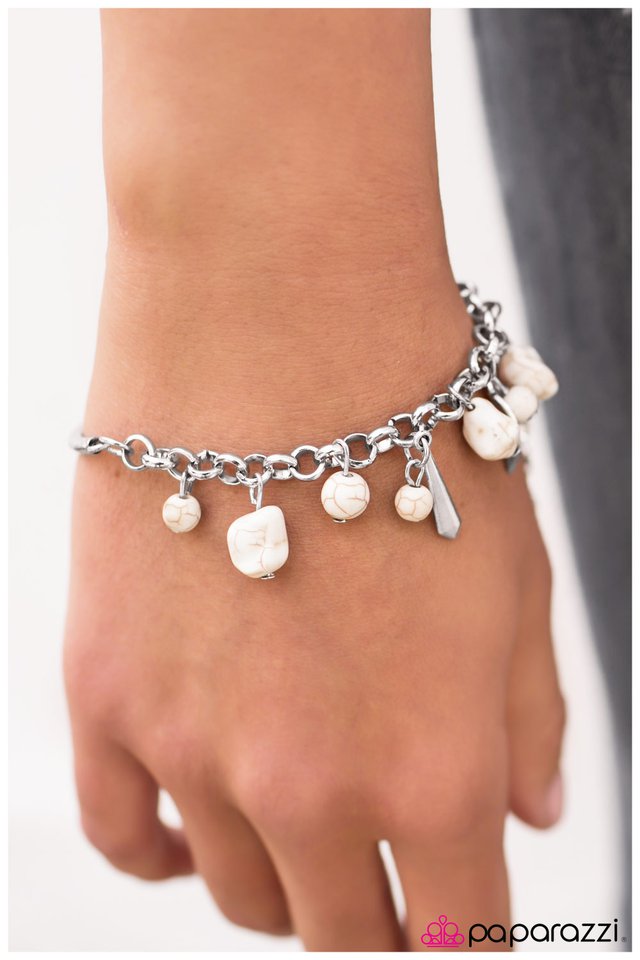 the-explorer-white-p9se-wtxx-053xx