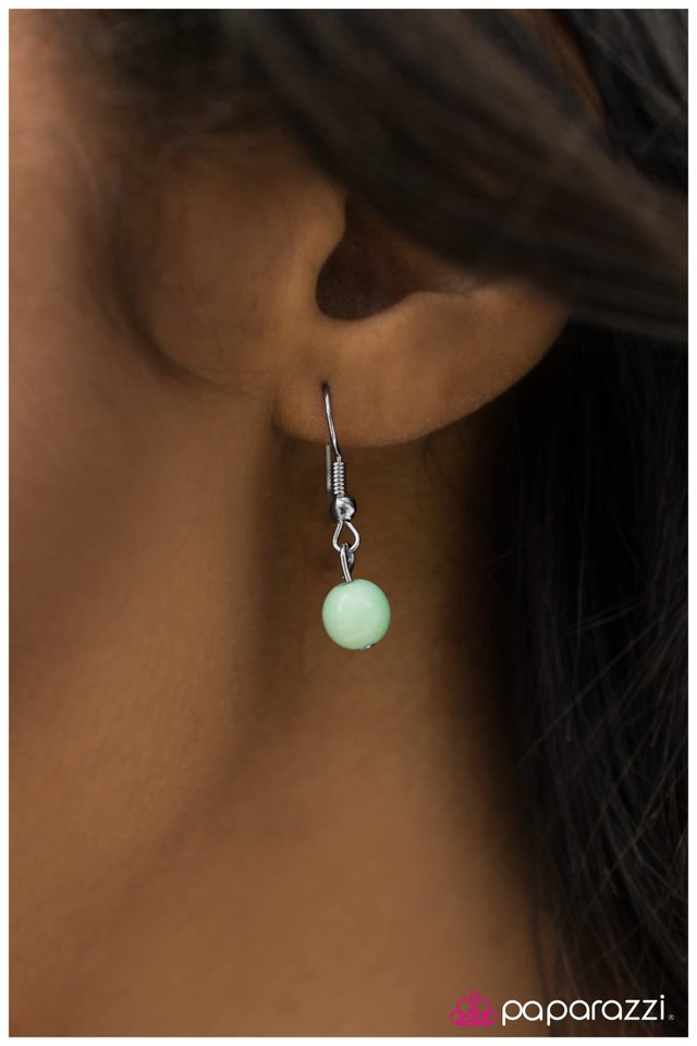 Paparazzi ♥ The Royal Opera - Green ♥ Necklace