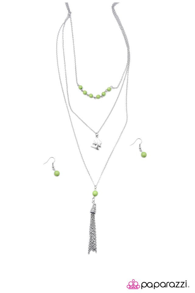 Paparazzi ♥ The Songbird - Green ♥ Necklace