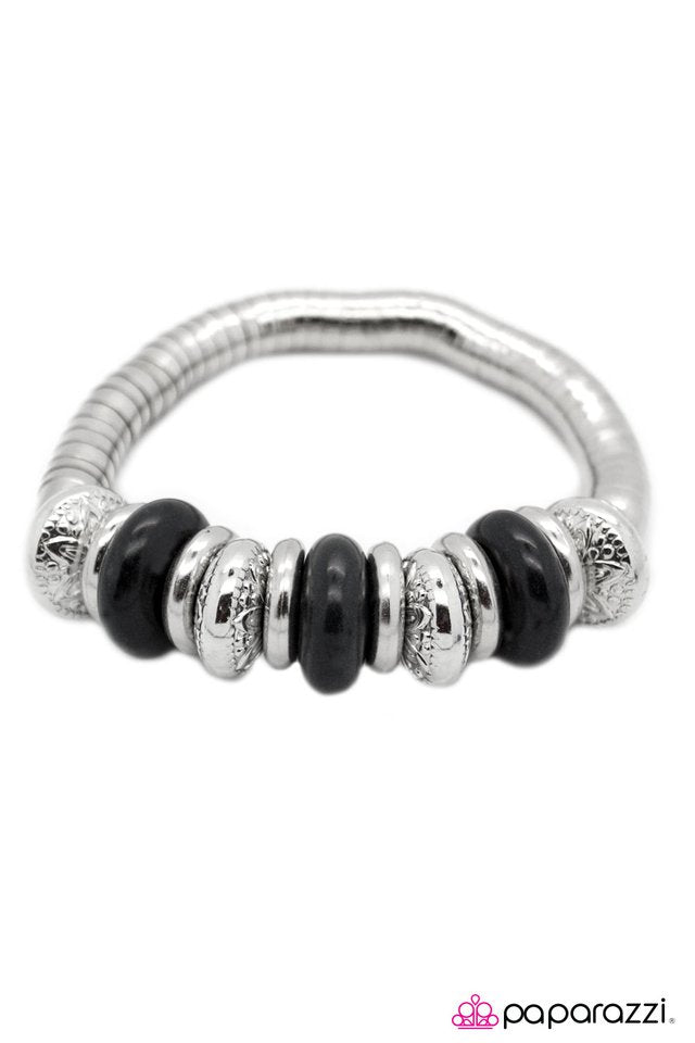 Paparazzi ♥ Go For A Spin - Black ♥ Bracelet