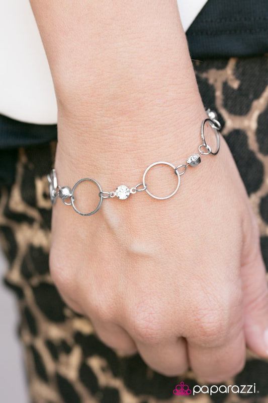 its-all-in-the-name-white-p9da-wtxx-039it