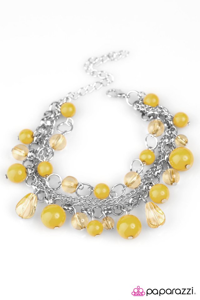 Paparazzi ♥ Pretty and Poised - Yellow ♥ Bracelet