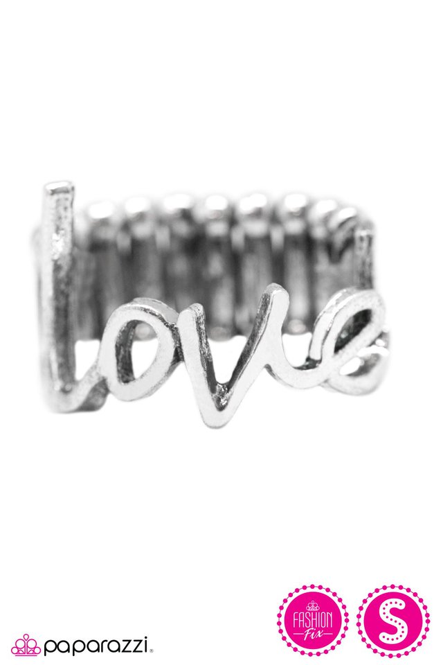 Paparazzi ♥ Young Love - Silver ♥ Ring