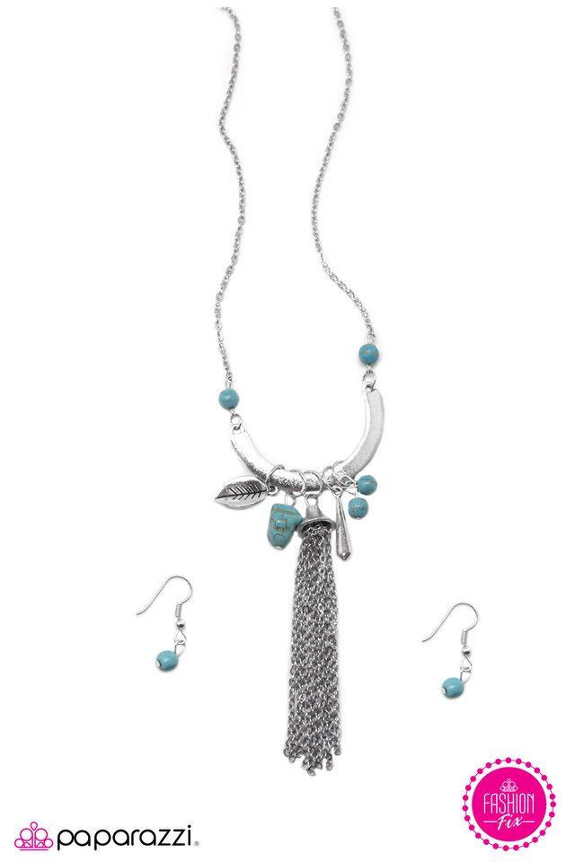 Paparazzi ♥ Natures Essence - Blue ♥ Necklace