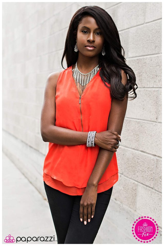 Paparazzi ♥ Dive In - Silver ♥ Necklace