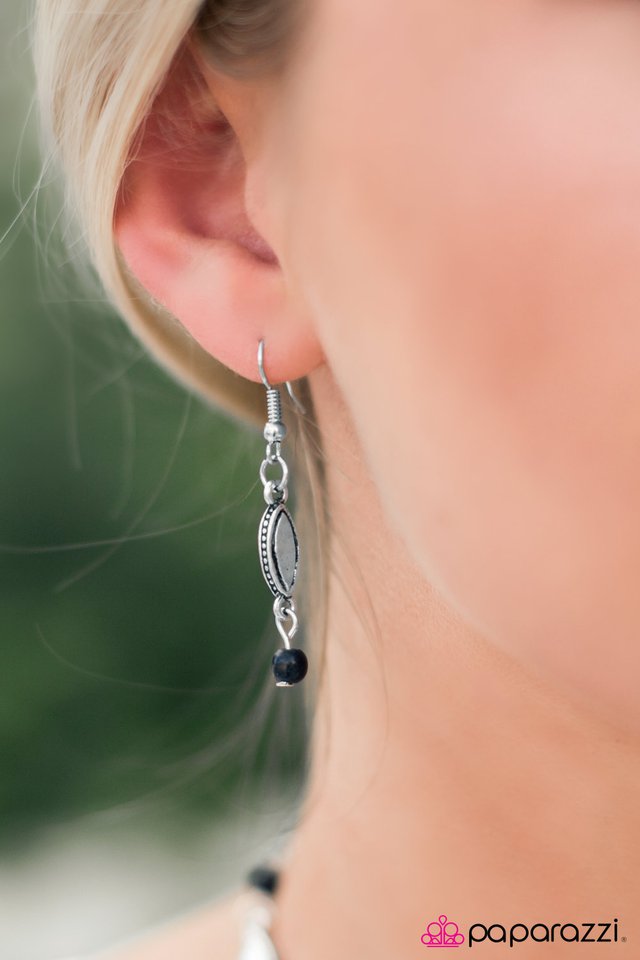 Paparazzi ♥ Rural Radiance - Black ♥ Necklace