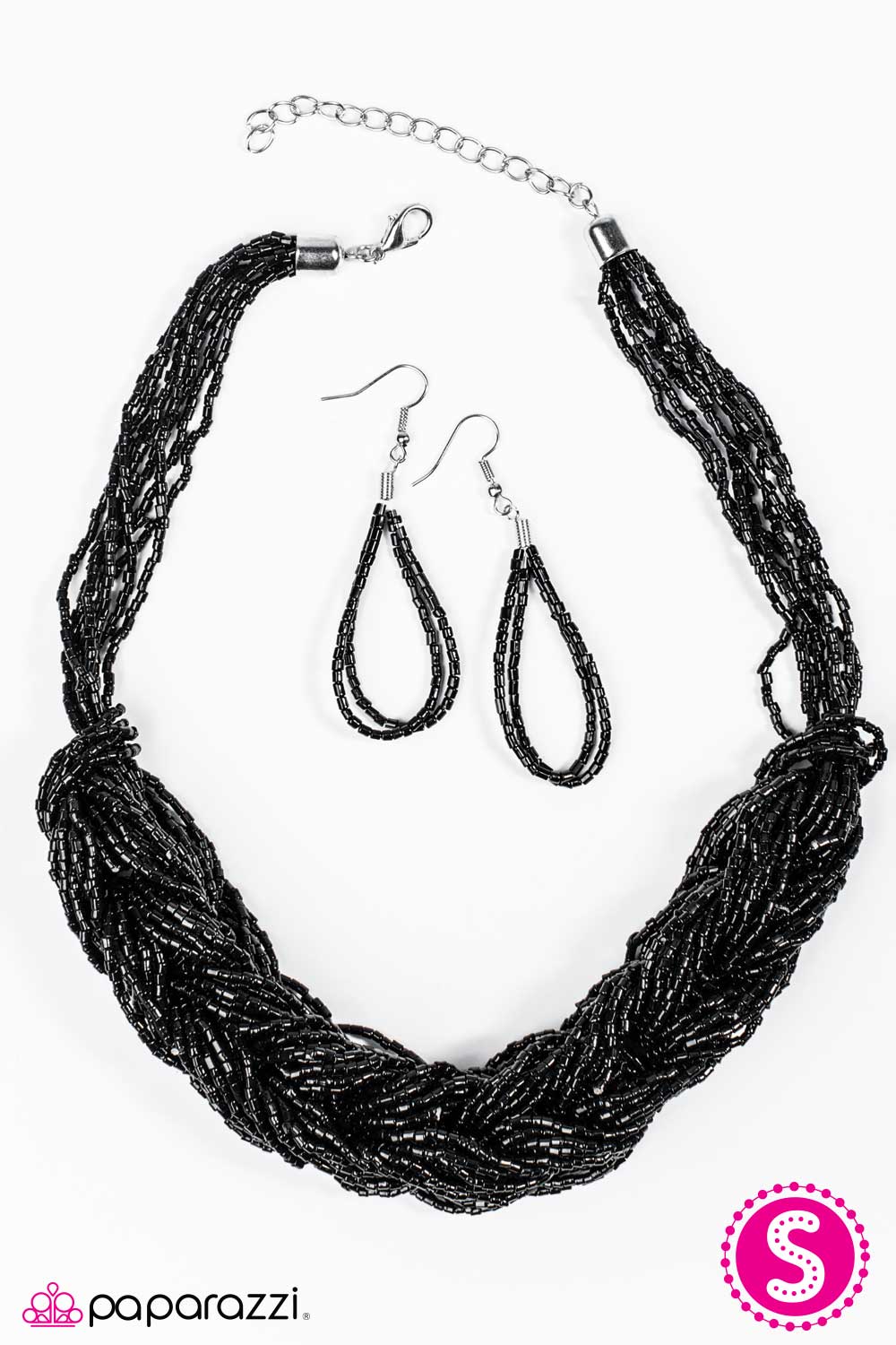 Paparazzi ♥ WRAP Battle - Black ♥  Necklace