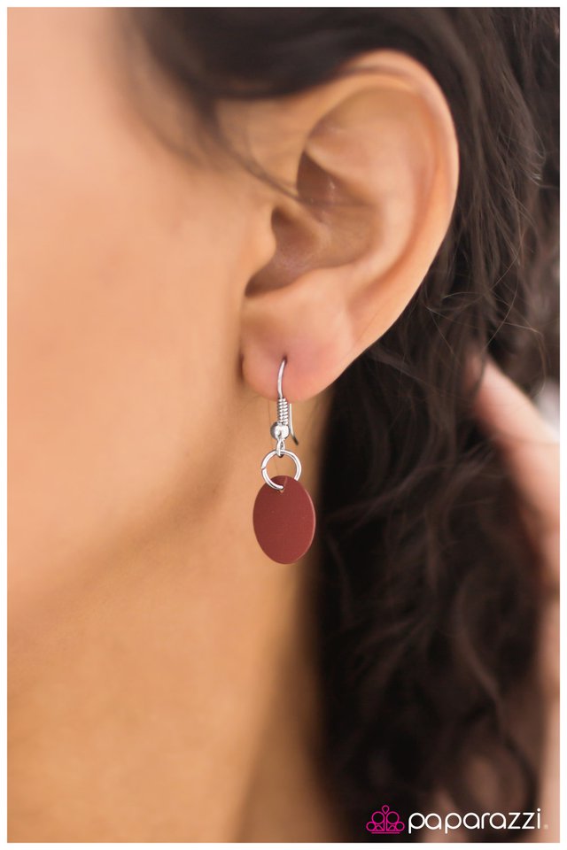 Paparazzi ♥ Casually Dating - Red ♥ Necklace