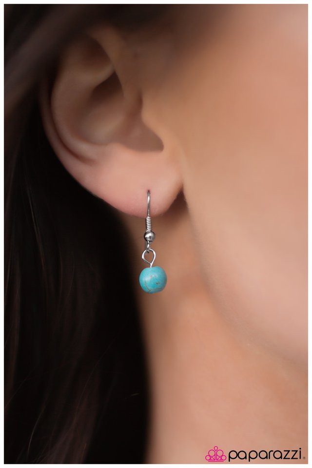 Paparazzi ♥ Queen Of The Stone Age - Blue ♥ Necklace