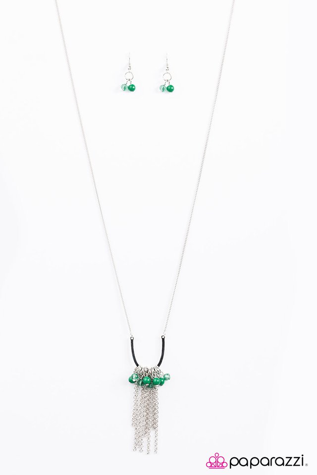 Paparazzi ♥ All The Pretty Colors - Green ♥ Necklace