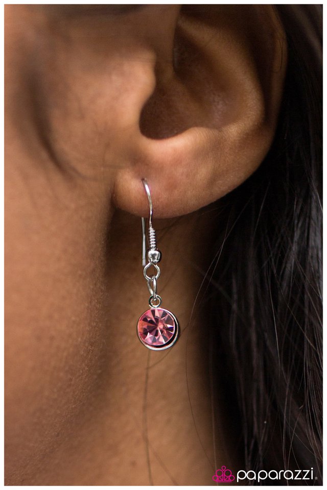 Paparazzi ♥ Shes A Lady - Pink ♥ Necklace