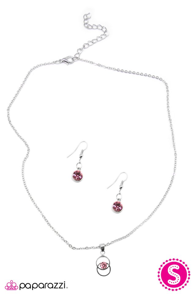 Paparazzi ♥ Shes A Lady - Pink ♥ Necklace