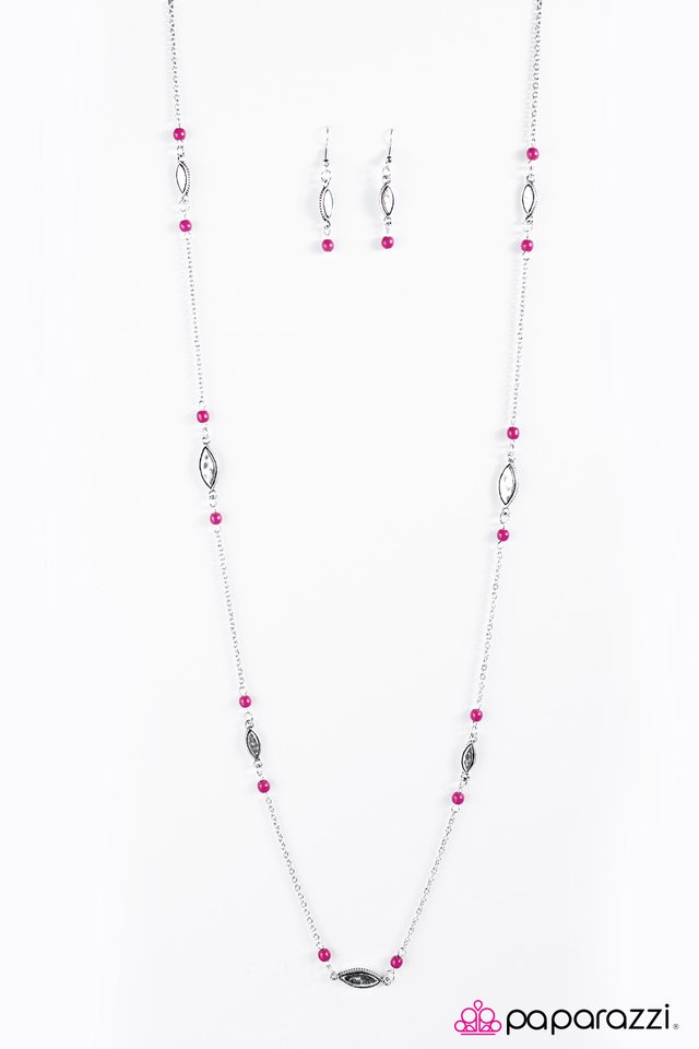 Paparazzi ♥ Rural Radiance - Pink ♥ Necklace