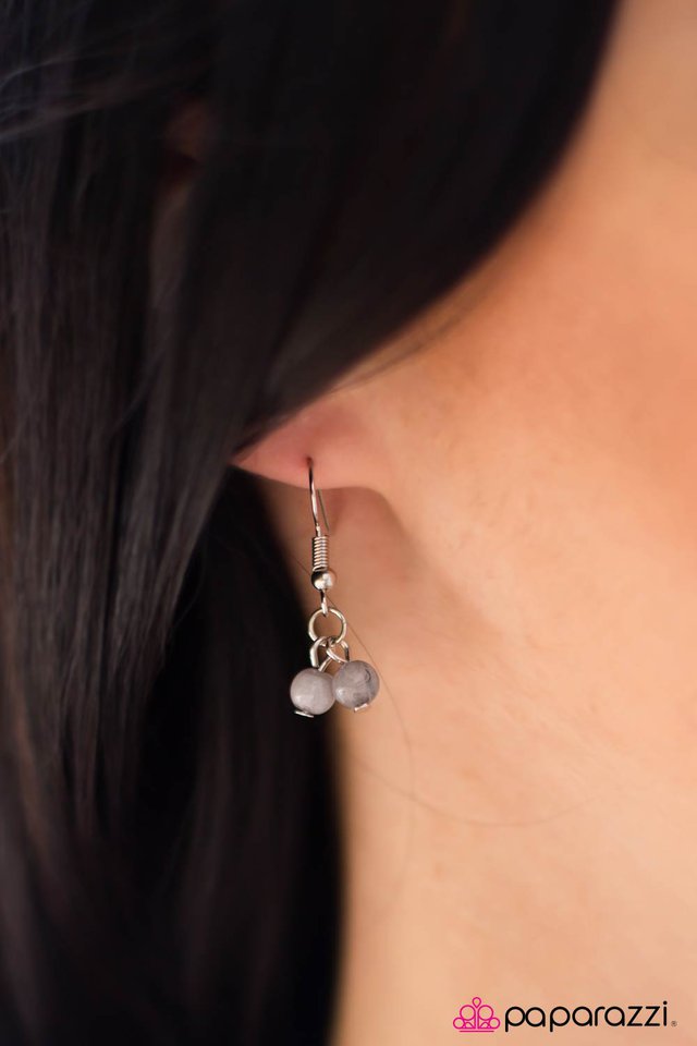 Paparazzi ♥ Do The Locomotion - Silver ♥ Necklace