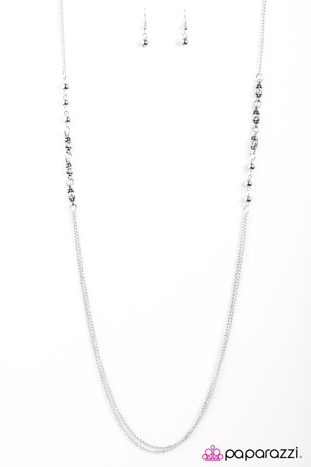 Paparazzi ♥ Midnight Metropolis - White ♥ Necklace
