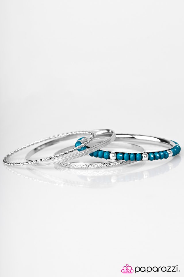 Paparazzi ♥ GLITZY Thinking - Blue ♥ Bracelet