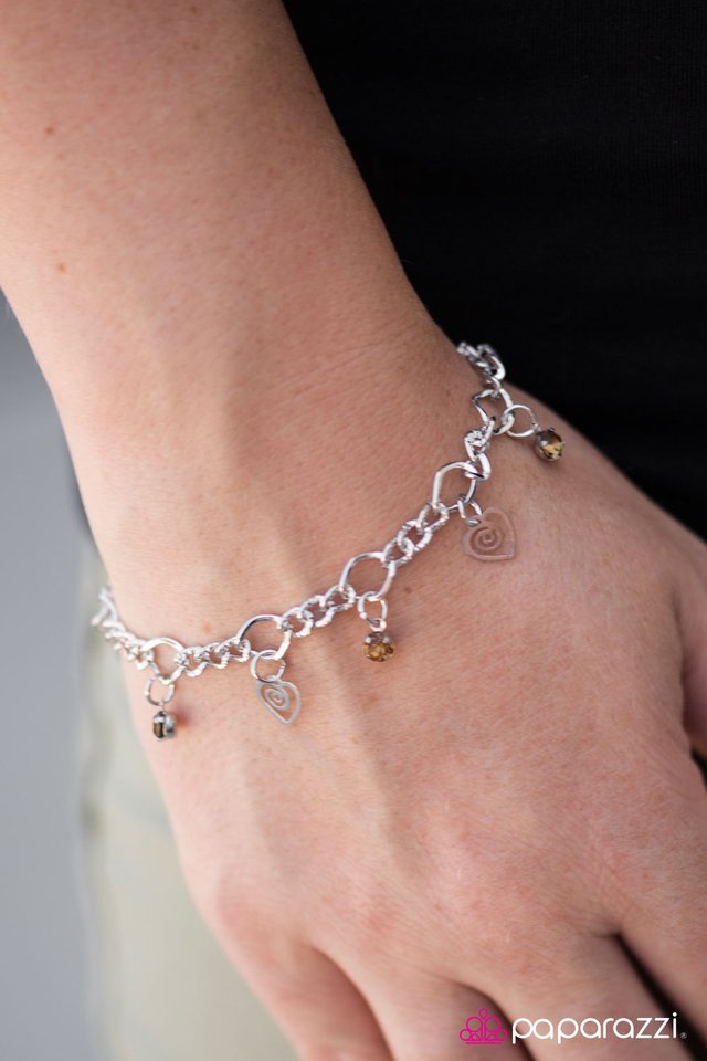 let-your-heart-sing-brown-p9da-bnxx-026xx