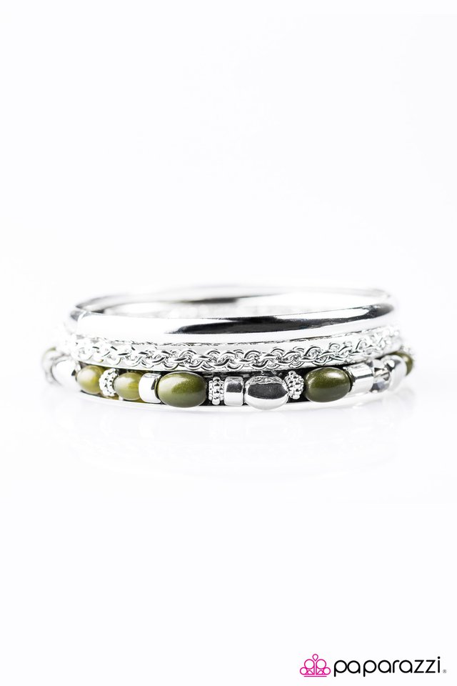 Paparazzi ♥ Beach Lounge - Green ♥ Bracelet