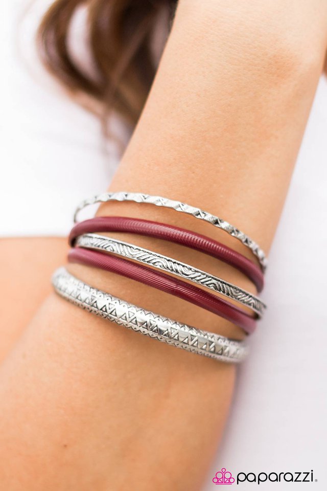 a-walk-through-the-jurassic-park-red-p9tr-rdxx-029xx