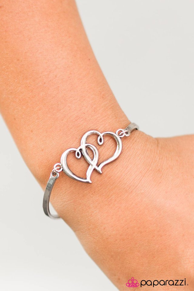 courage,-dear-heart-silver-p9wh-svxx-059xx