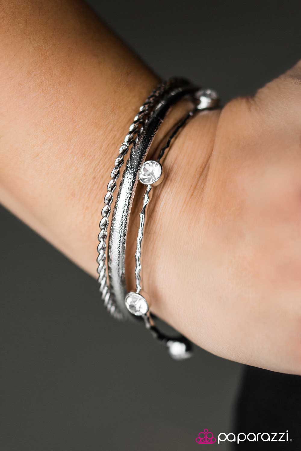 glitter-is-my-signature-color-white-p9re-wtsv-061xx