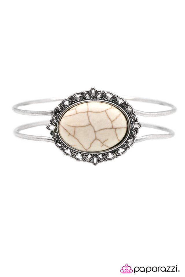 Paparazzi ♥ The Grand View - White ♥ Bracelet