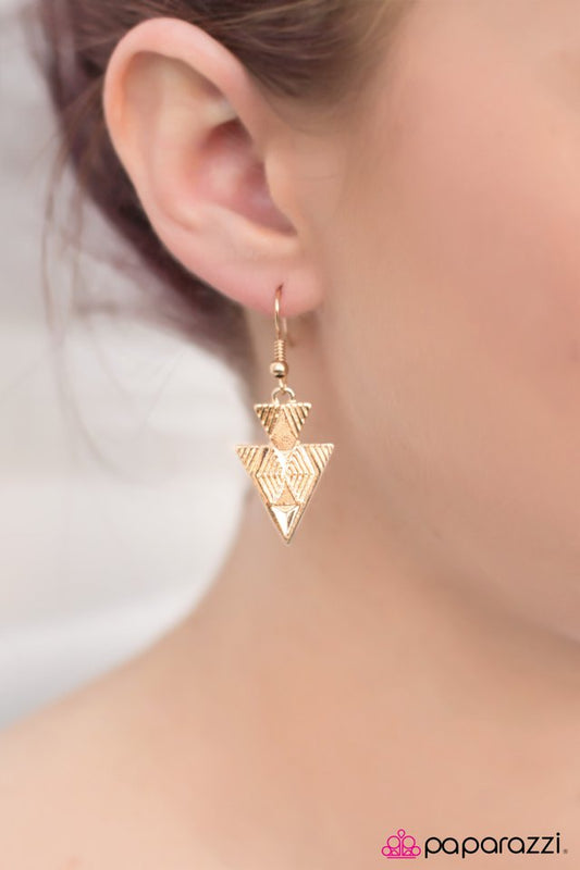 thats-the-spear-it-gold-p5tr-gdxx-029xx