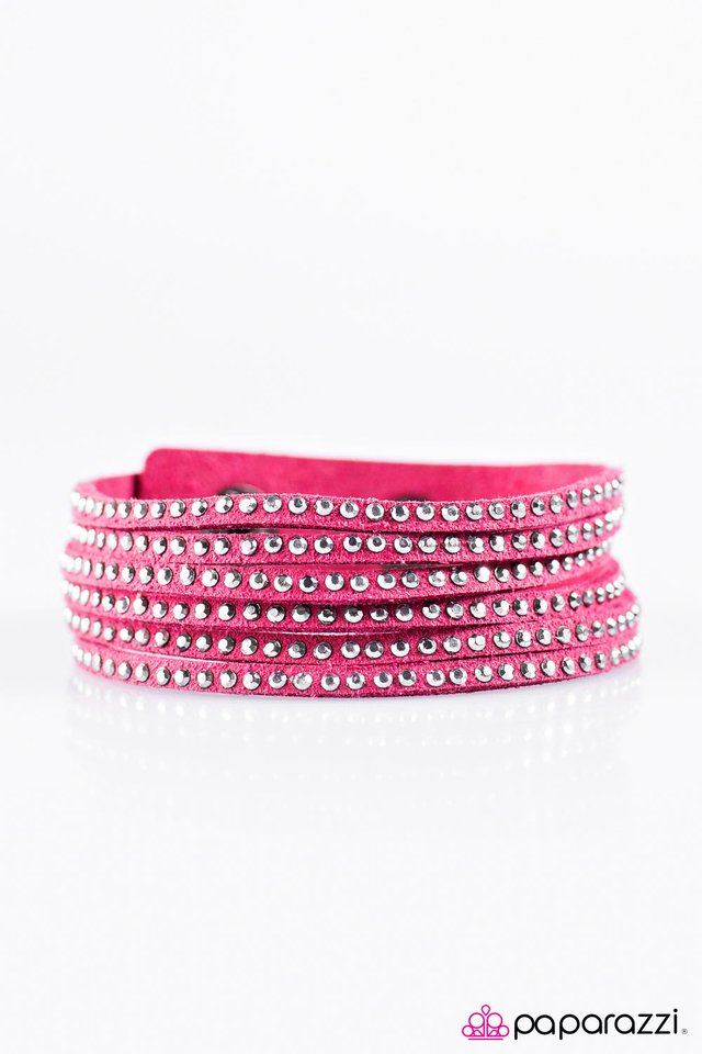 Paparazzi ♥ Playing The Villian - Pink ♥ Bracelet