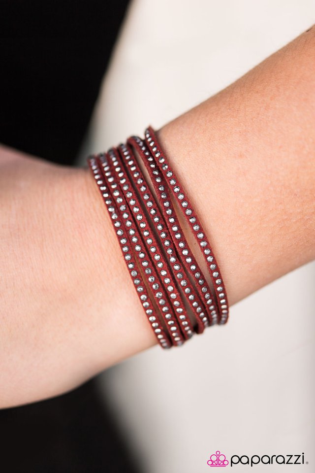 playing-the-villian-red-p9ur-rdxx-025xx