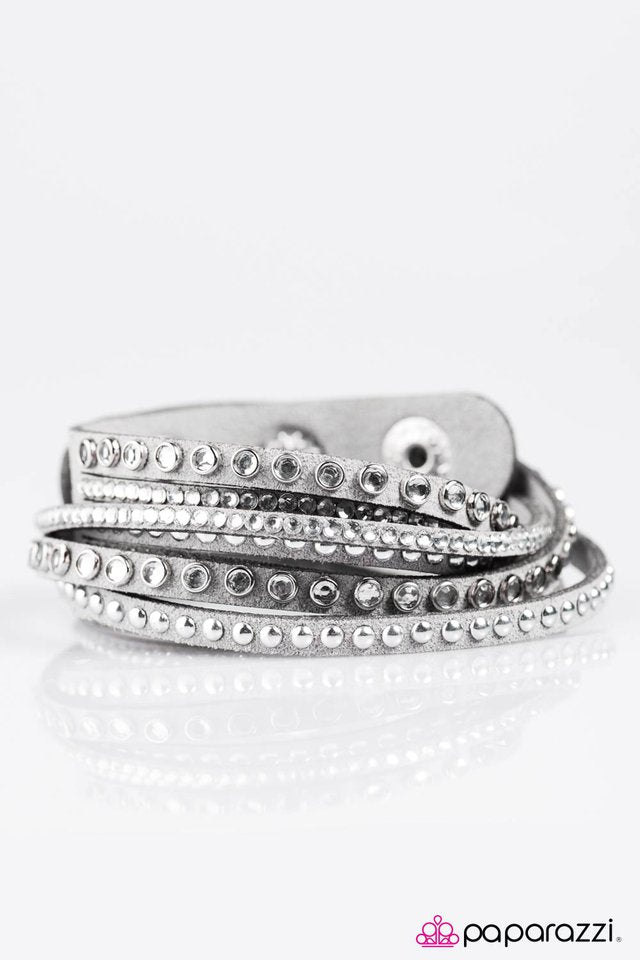 Paparazzi ♥ Cant Touch This - Silver ♥ Bracelet