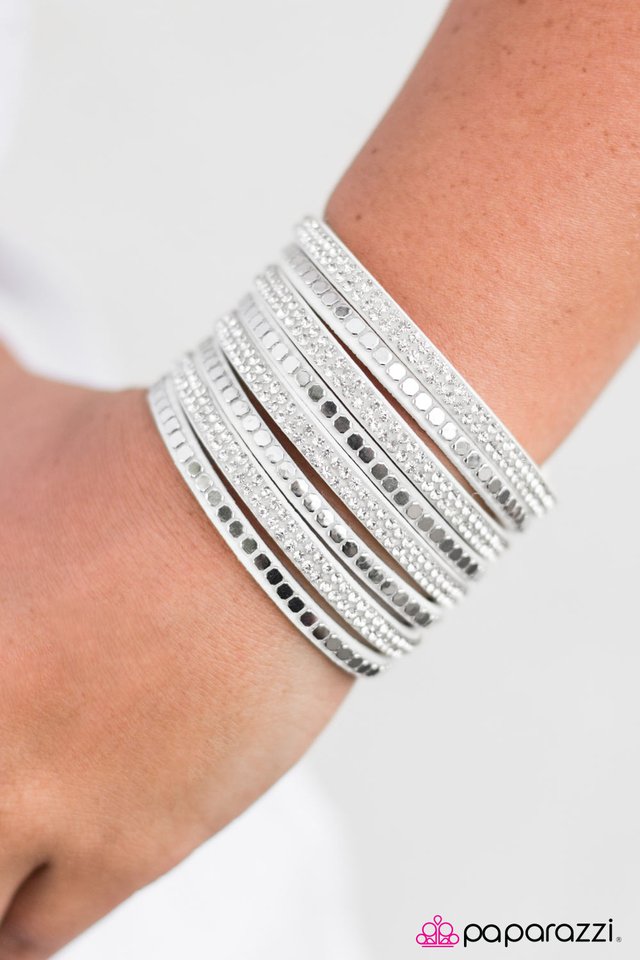 fight-night-white-p9di-urwt-007xx