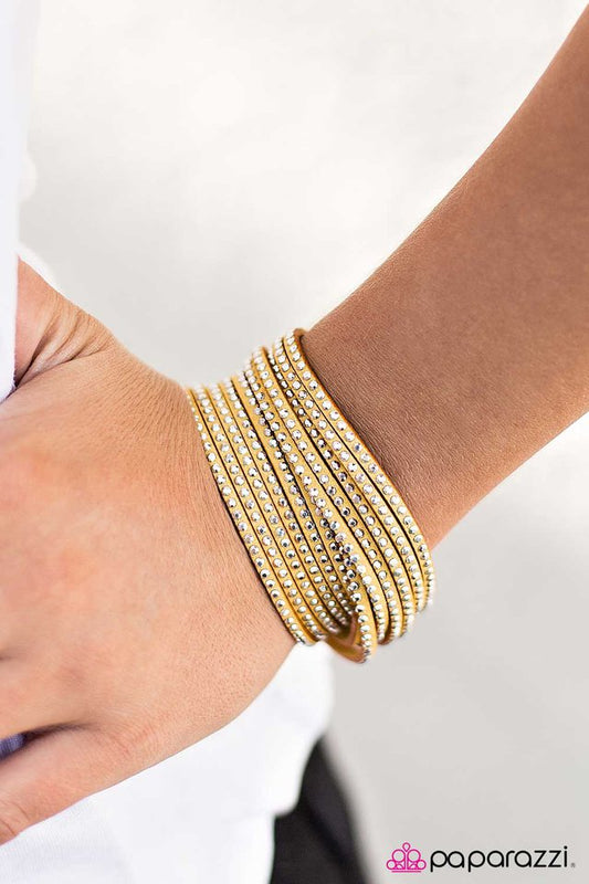 dont-eat-the-glitter-yellow-p9ur-ywxx-023xx