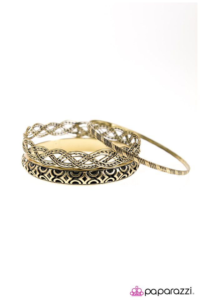 Paparazzi ♥ The Traveler - Brass ♥ Bracelet