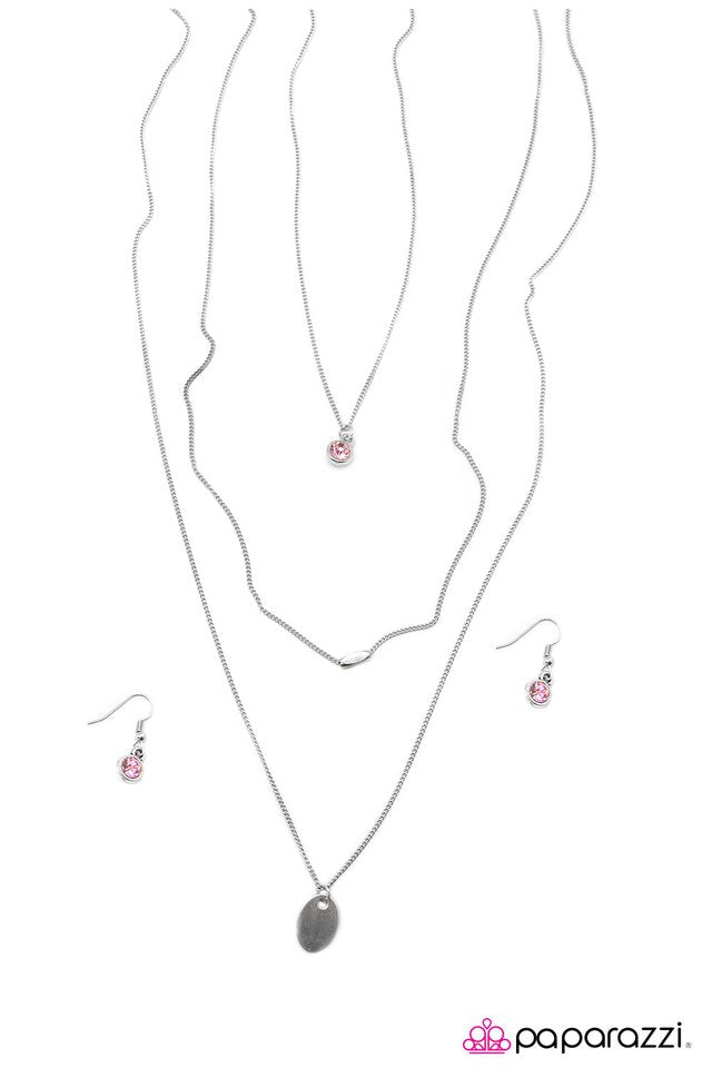 Paparazzi ♥ Never Look Back - Pink ♥ Necklace