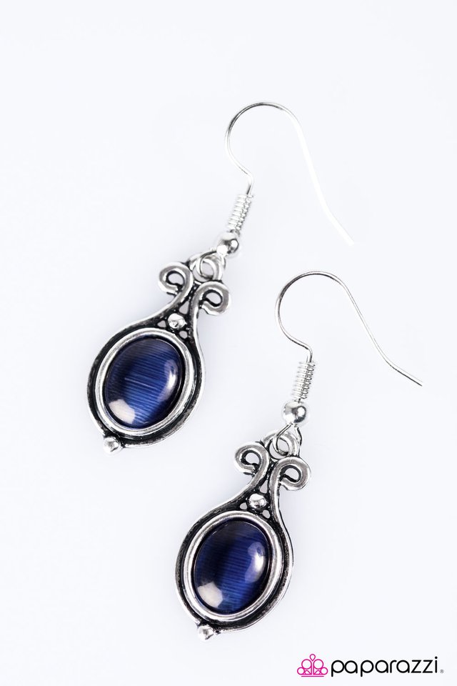 Paparazzi ♥ The Color of Money - Blue ♥ Earrings