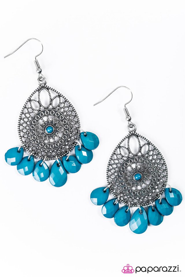 Paparazzi ♥ Take A Trip - Blue ♥ Earrings