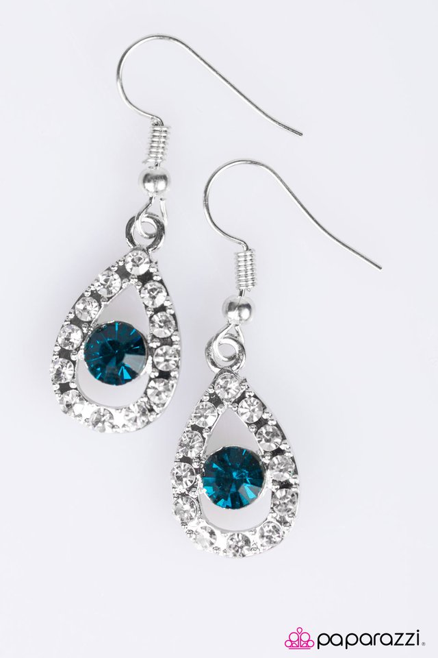 Paparazzi ♥ Beauty and Grace - Blue ♥ Earrings