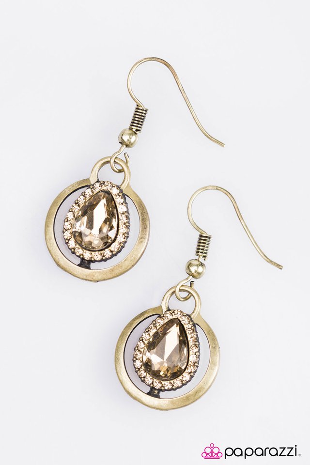 Paparazzi ♥ Luxe and Lush - Brass ♥ Earrings